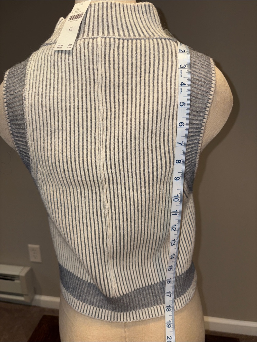 NWT Pilcro Ribbed Crop Sweater Tank Size XS - Picture 5 of 11